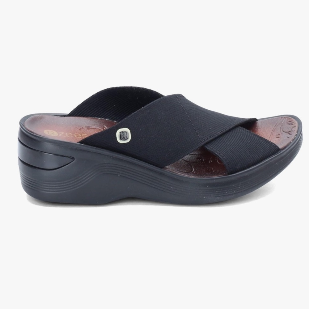 Bzees Black Crossband Wedge Sandals - Picture 3 of 7